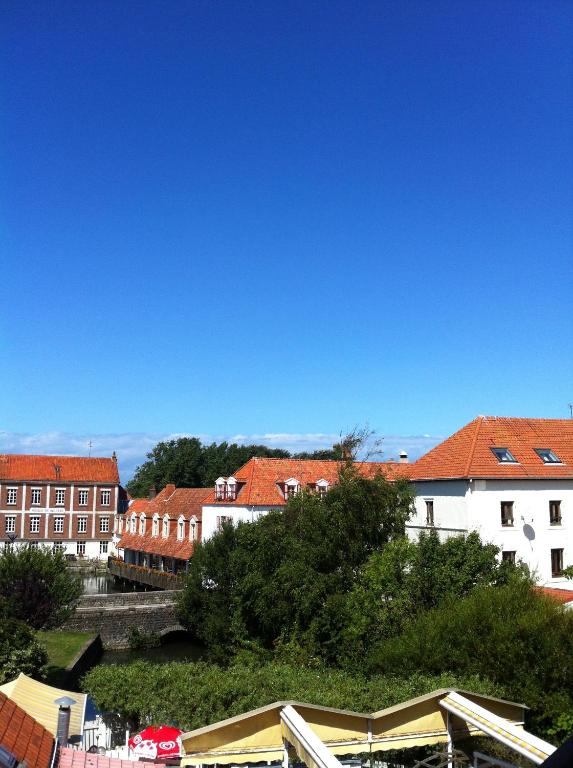 Budova, kde se hotel nachází