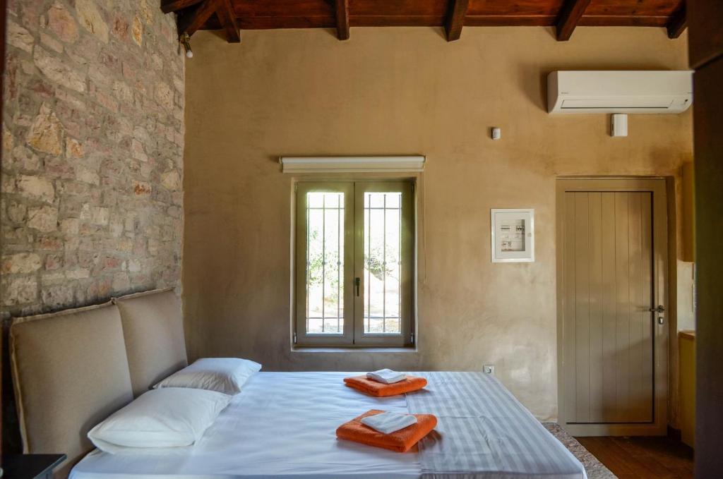 3 houses, Kalamata (updated prices 2024)