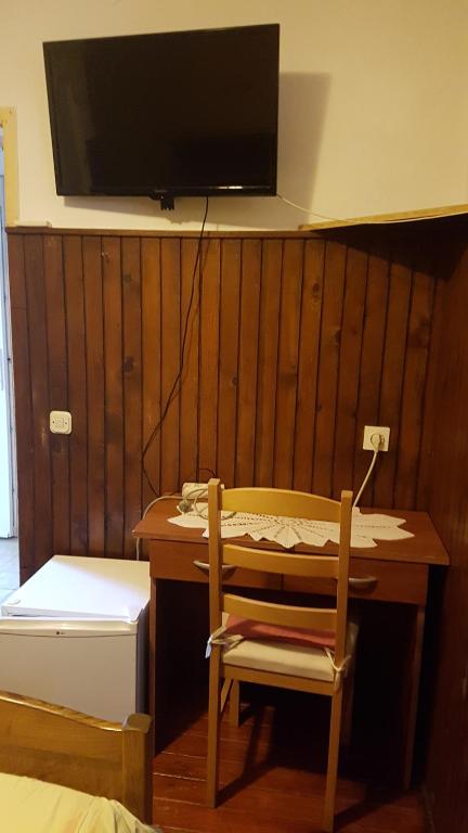 TV a/nebo společenská místnost v ubytování GORAN'S PLACE
