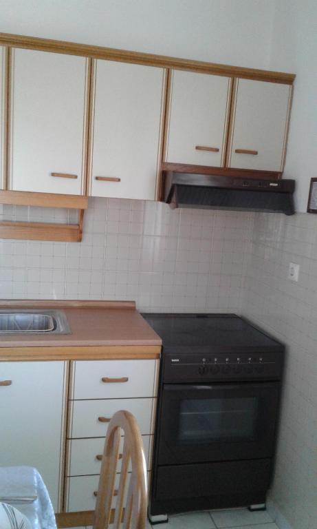 Kuchyňa alebo kuchynka v ubytovaní Annas apartment 2 (AgiosNikolaos)