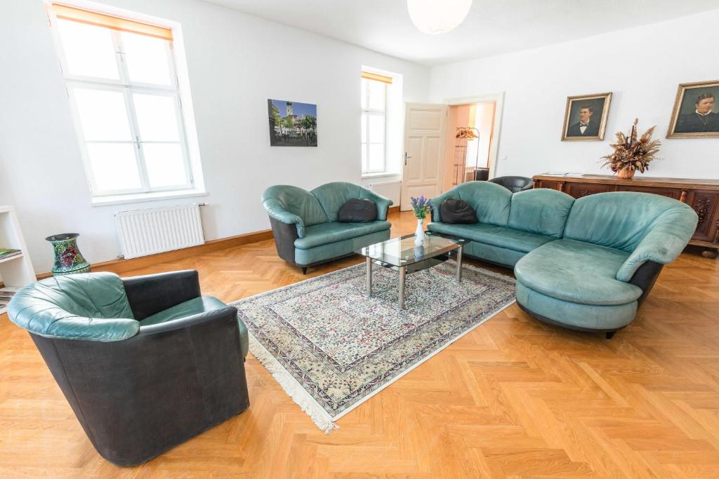 Posezení v ubytování Ferienwohnung St. Pölten Rathausplatz