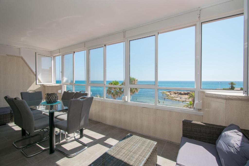 074 Tropical Paradise - Alicante Holiday, La Mata – Precios ...