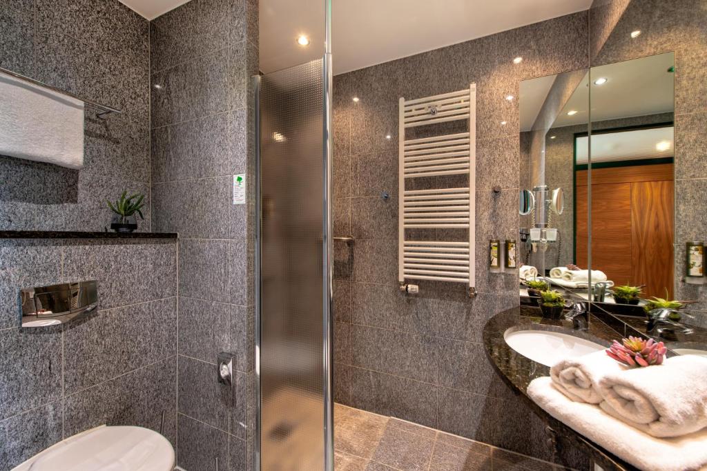 Recknitztal-Hotel Marlow - Quarto Duplo Ou Twin Standard Com Vista Jardim