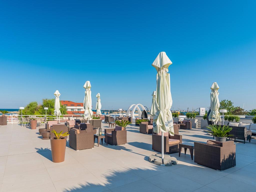 Nespecifikovaný výhled na moře nebo výhled na moře při pohledu z hotelu
