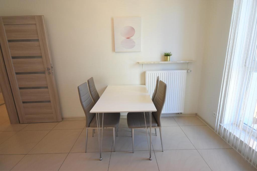NotaBene Wola Apartment - Resim 39