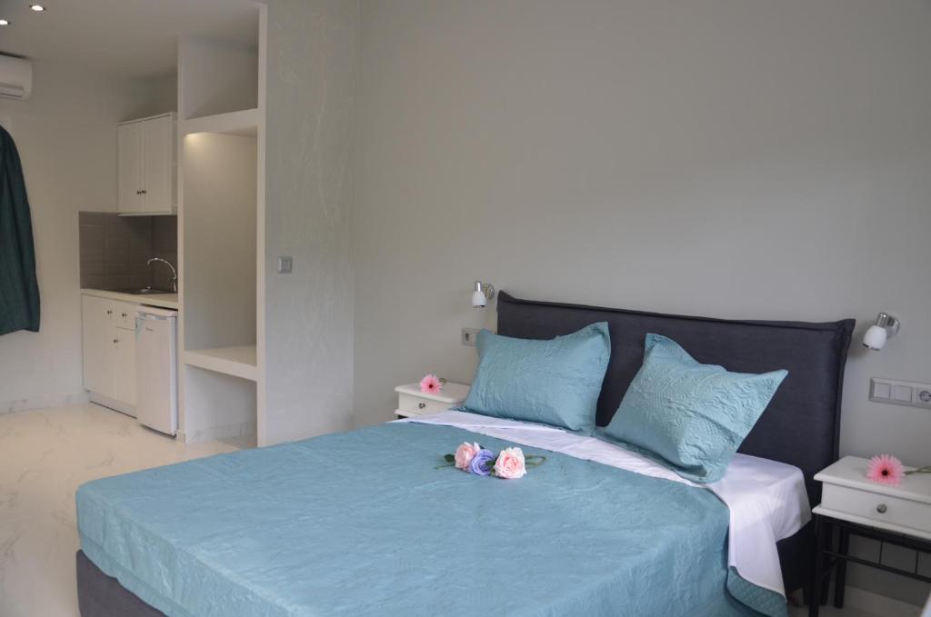 Elizabeth Studios - 19