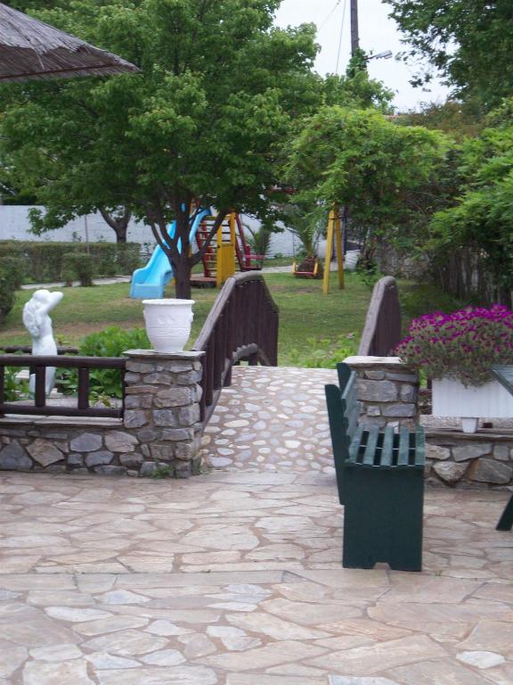 Elizabeth Studios - 18