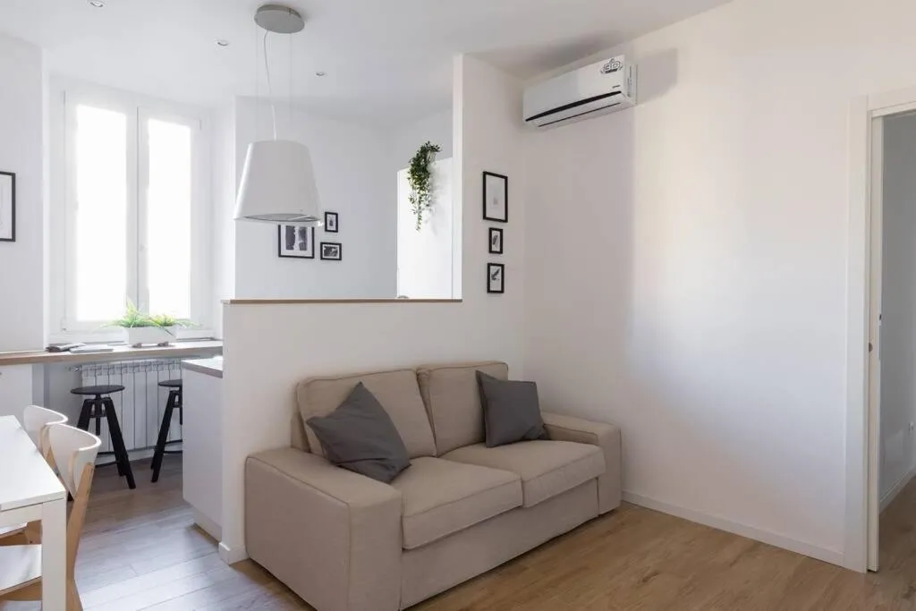 CESARE BARONIO 70 HOUSE, Roma, Italia
