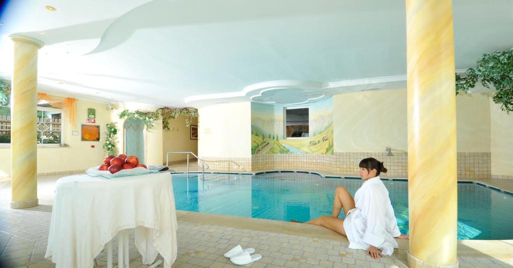 Bazén v ubytování Hotel Sonnenheim nebo v jeho okolí