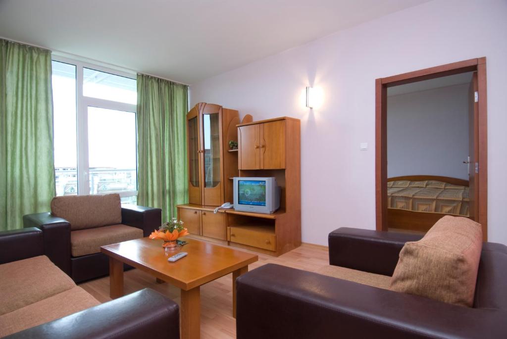 Ivana Palace Hotel - Free Parking - 