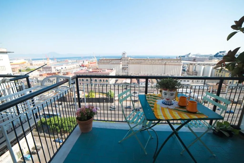 Totò Apartments, Napoli, Italia