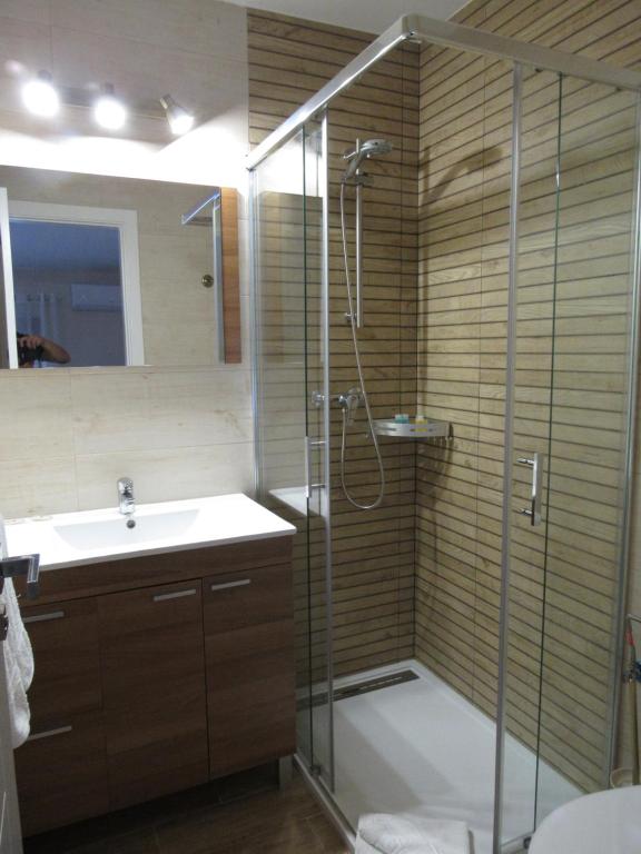 Albergue El Encuentro - Triple Room With Private Bathroom