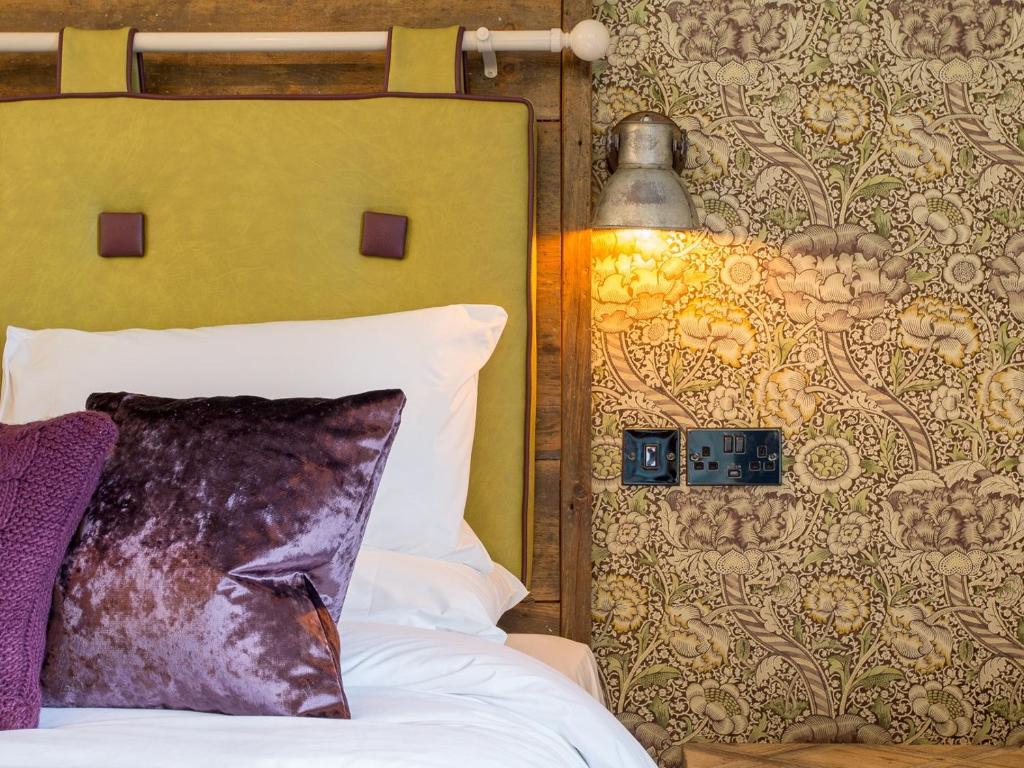 The Cornish Arms - Superior King Room