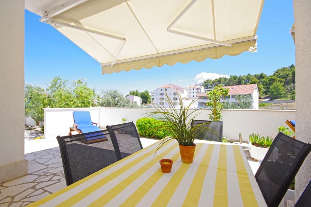 A balcony or terrace at Apartments Silva