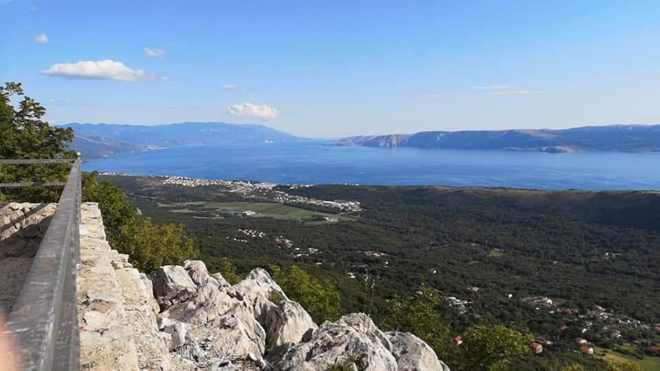 Príroda v okolí horskej chaty
