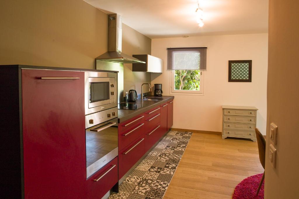 Hôtel l'Amandière - Holiday Home With Private Garden