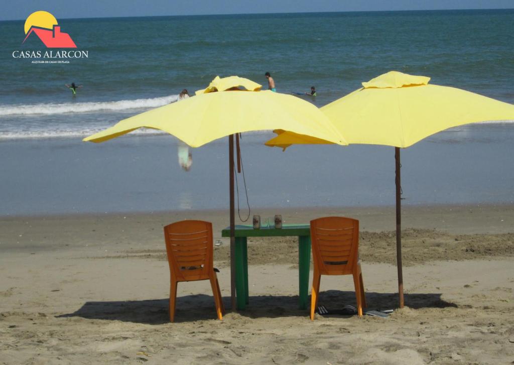 Casa de Playa Alarcon - Huacura