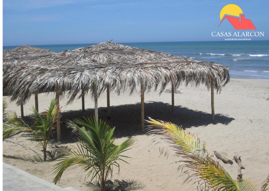 Casa de Playa Alarcon - Huacura