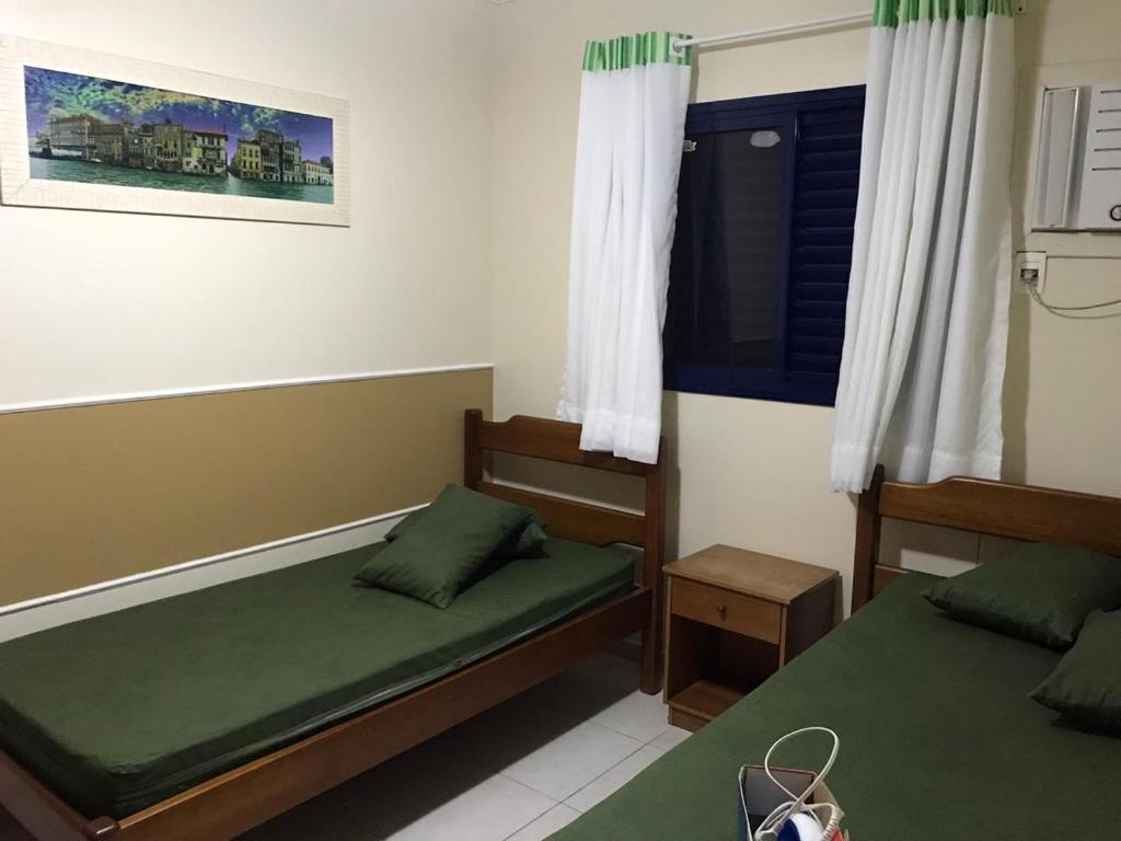  PRAIA GRANDE- UBATUBA- parte nobre - Cond SAN MARINO