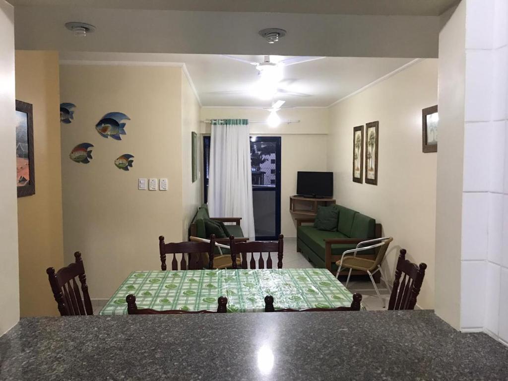  PRAIA GRANDE- UBATUBA- parte nobre - Cond SAN MARINO