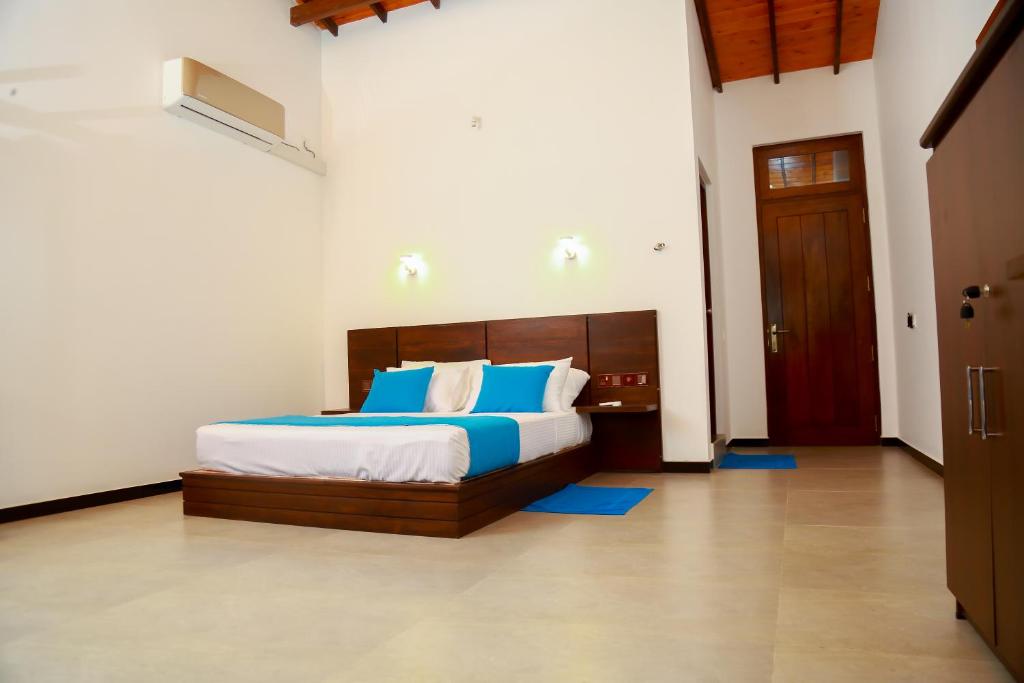 Seafood Restaurant and Motel - 1