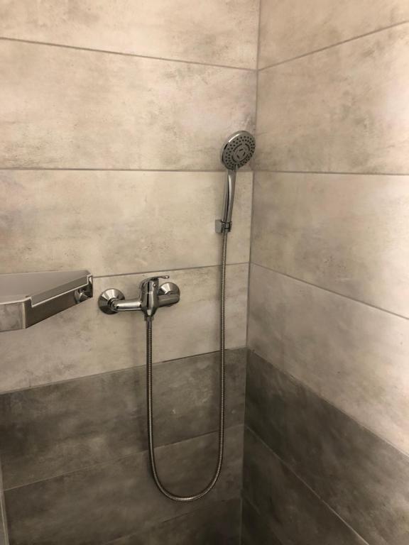 A bathroom at PODHÁJSKA 110