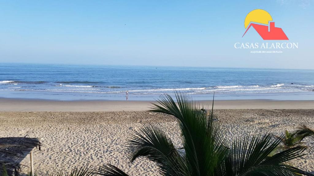 Casa de Playa Alarcon - Huacura