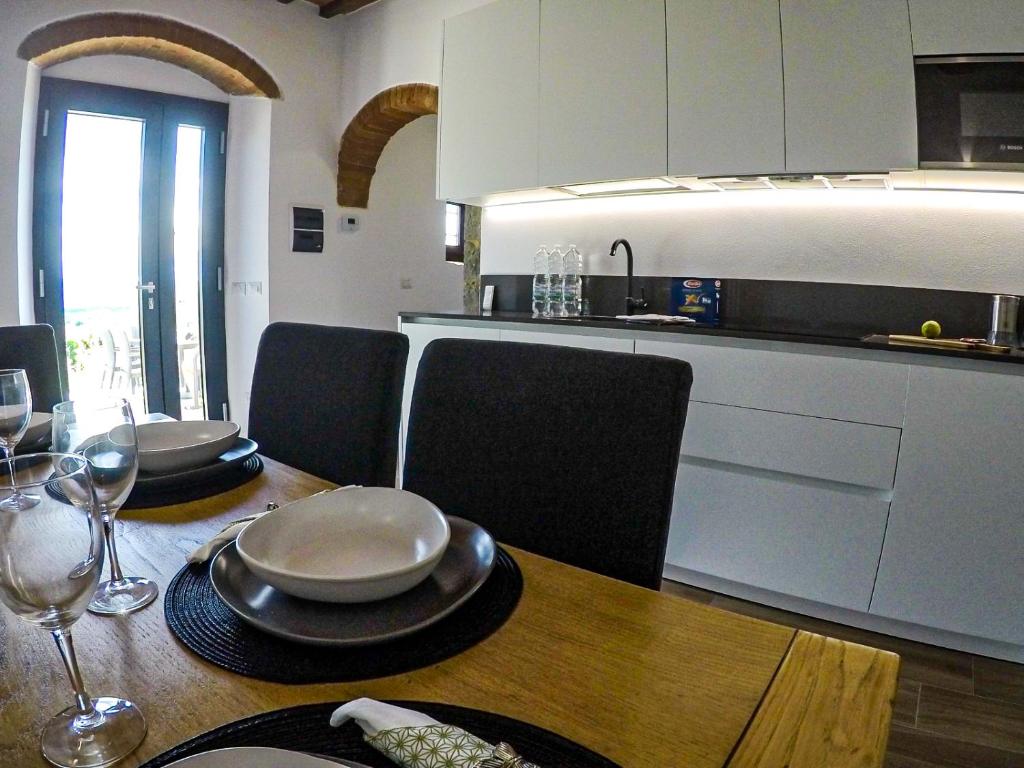Kuchyň nebo kuchyňský kout v ubytování 7 Bridges Apartment