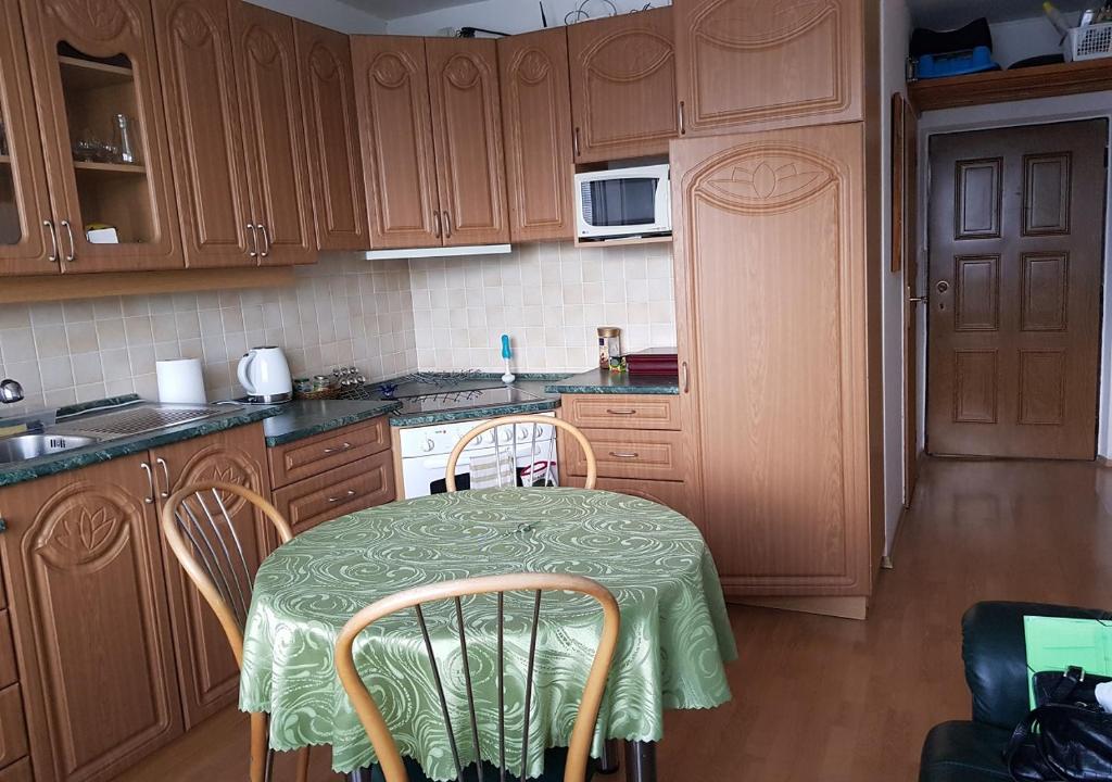 Nhà bếp/bếp nhỏ tại Apartmán v centre Žiliny