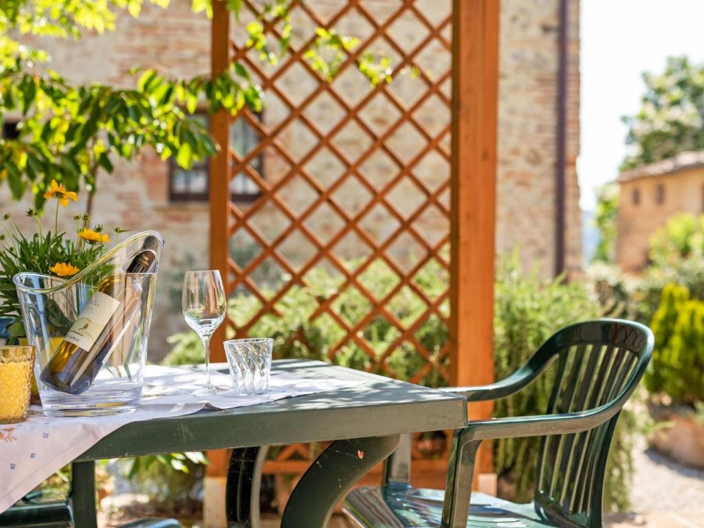 Ogród w obiekcie Holiday Home in Umbria with Pool and Views