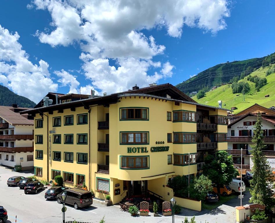 Nespecifikovaný výhled na hory nebo výhled na hory při pohledu z hotelu