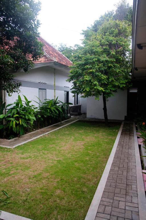 Jardí fora de Ndalem Mantrigawen