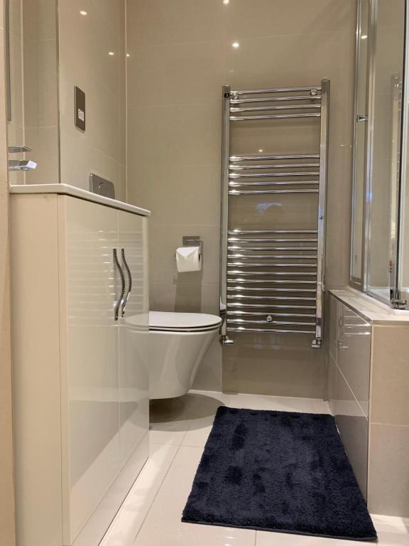 SE10 Stay - Double Room With Shared Bathroom