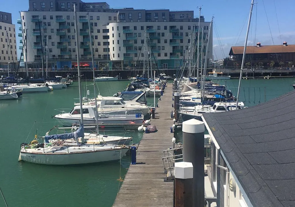 Brighton Marina Floating home, Brighton and Hove, United Kingdom