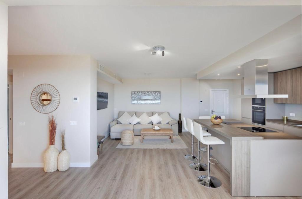 A kitchen or kitchenette at AMAZING DUPLEX NEXT TO THE BEACH IN MARBELLA