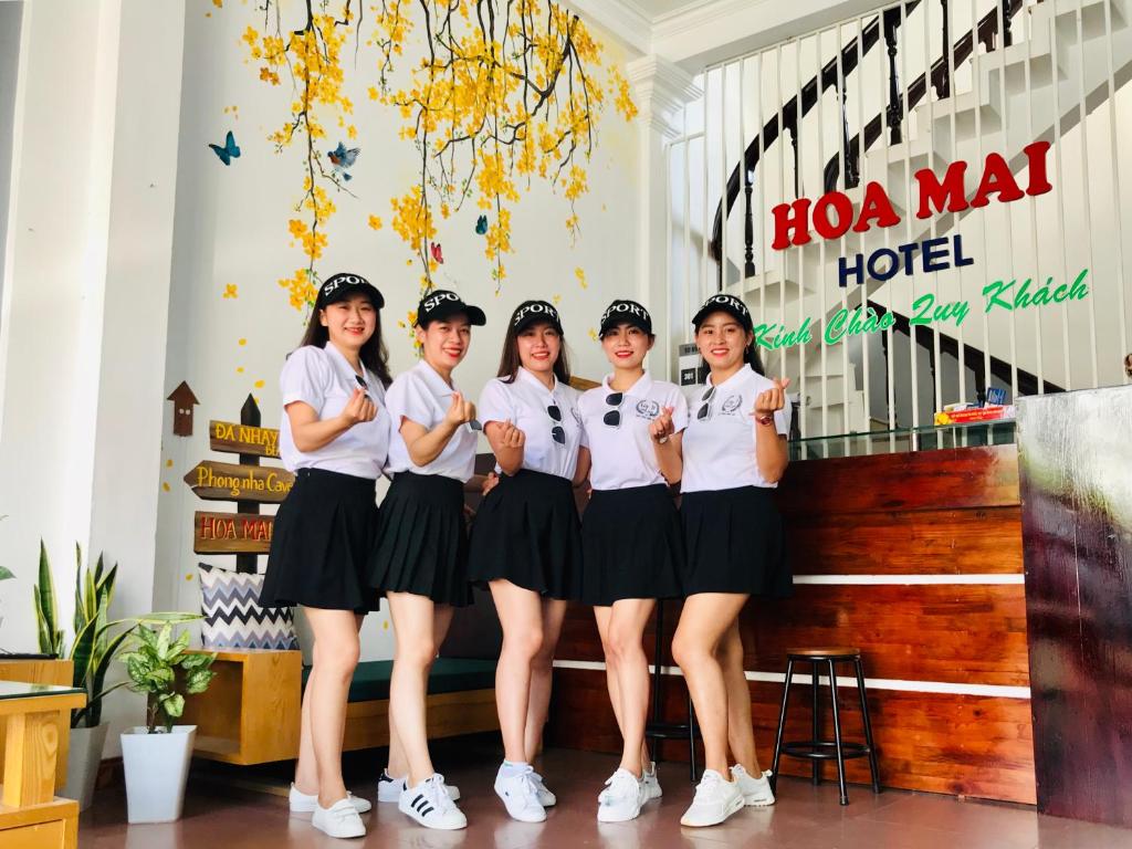 Hoa Mai Hotel - Habitación Triple Con Balcón