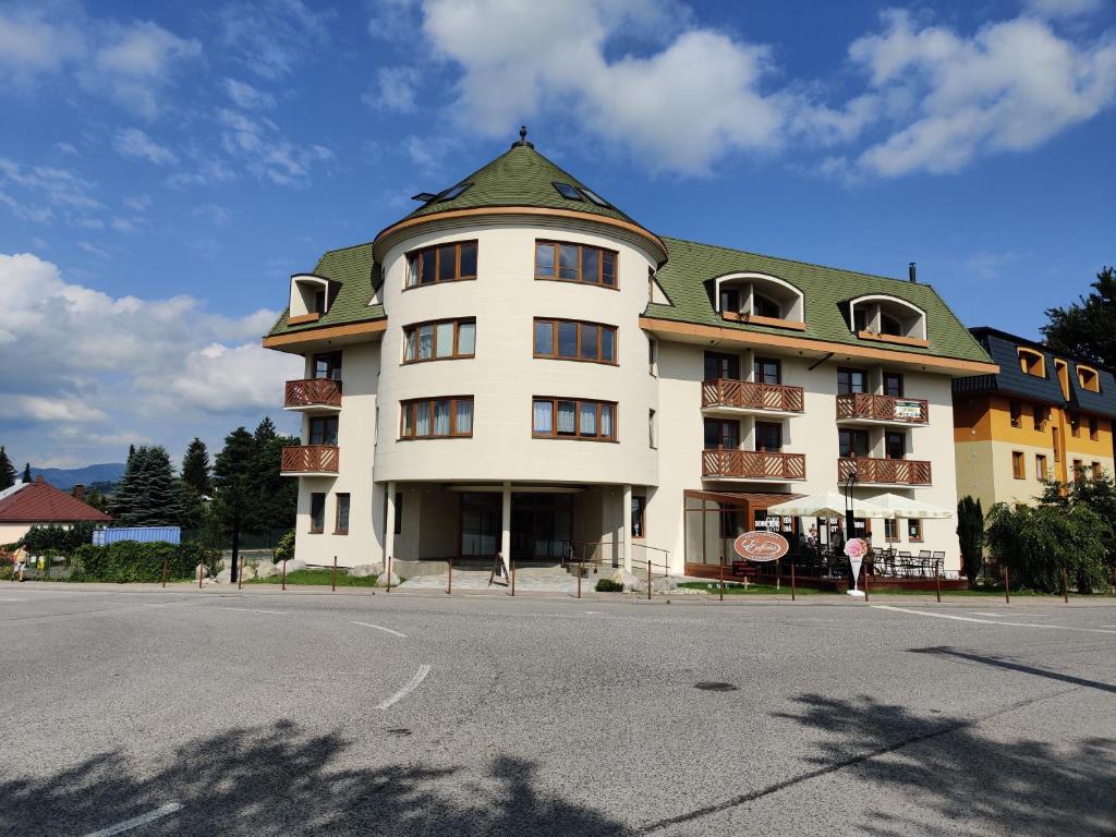 The building in which Az apartmant is located