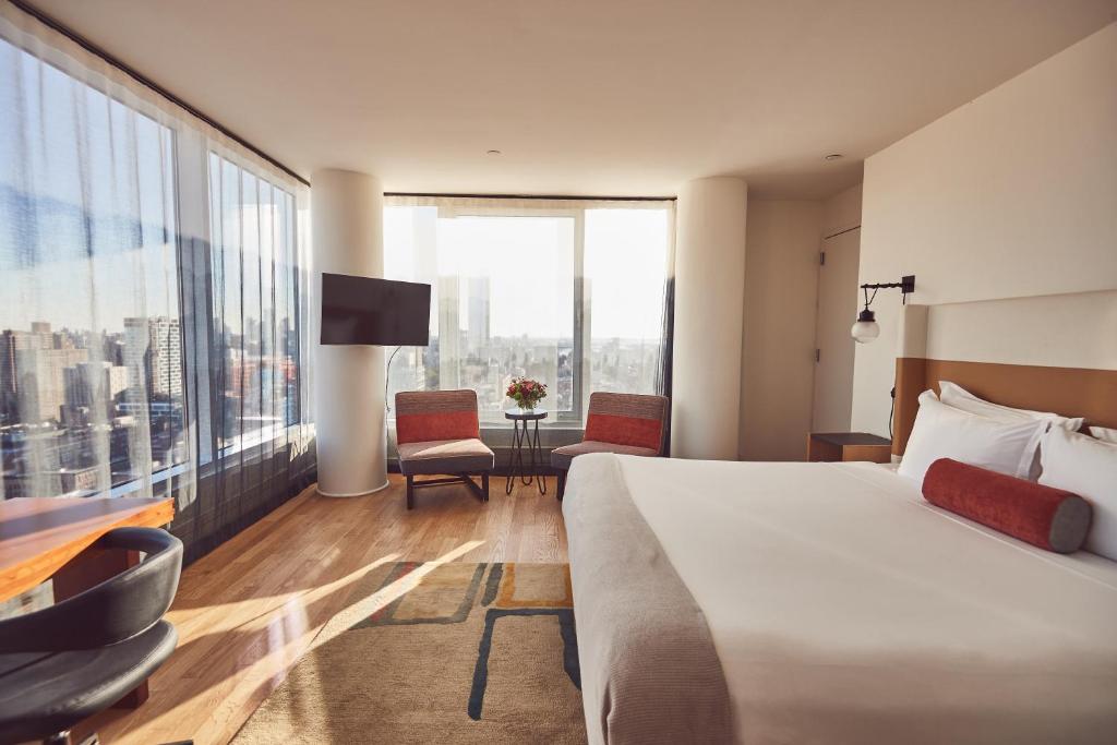 Cama ou camas em um quarto em Hotel Indigo Lower East Side New York by IHG