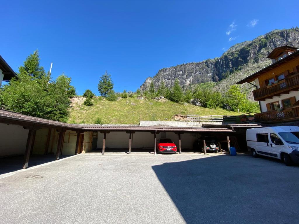 Nespecifikovaný výhled na hory nebo výhled na hory při pohledu z hotelu