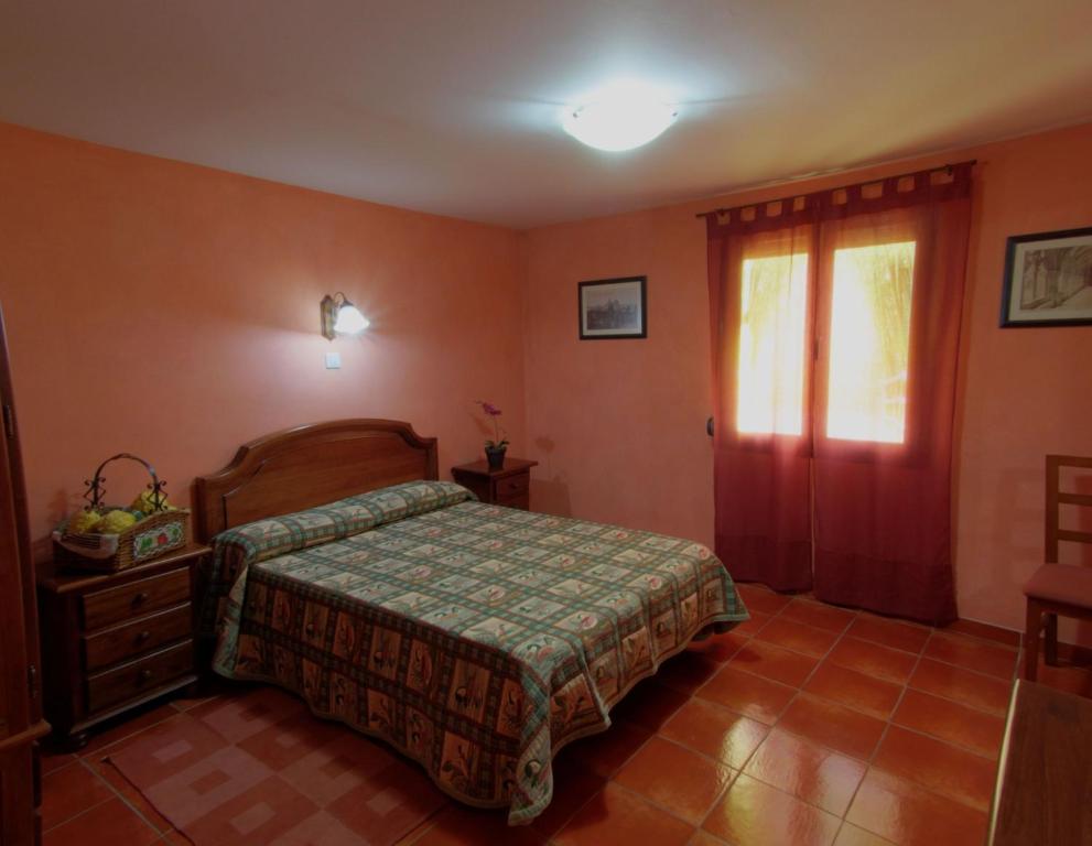 Posteľ alebo postele v izbe v ubytovaní Hotel Rural Ocell Francolí
