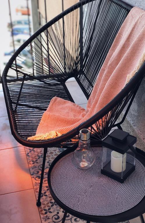 Uma área de estar em Stan na dan Apartman Stella