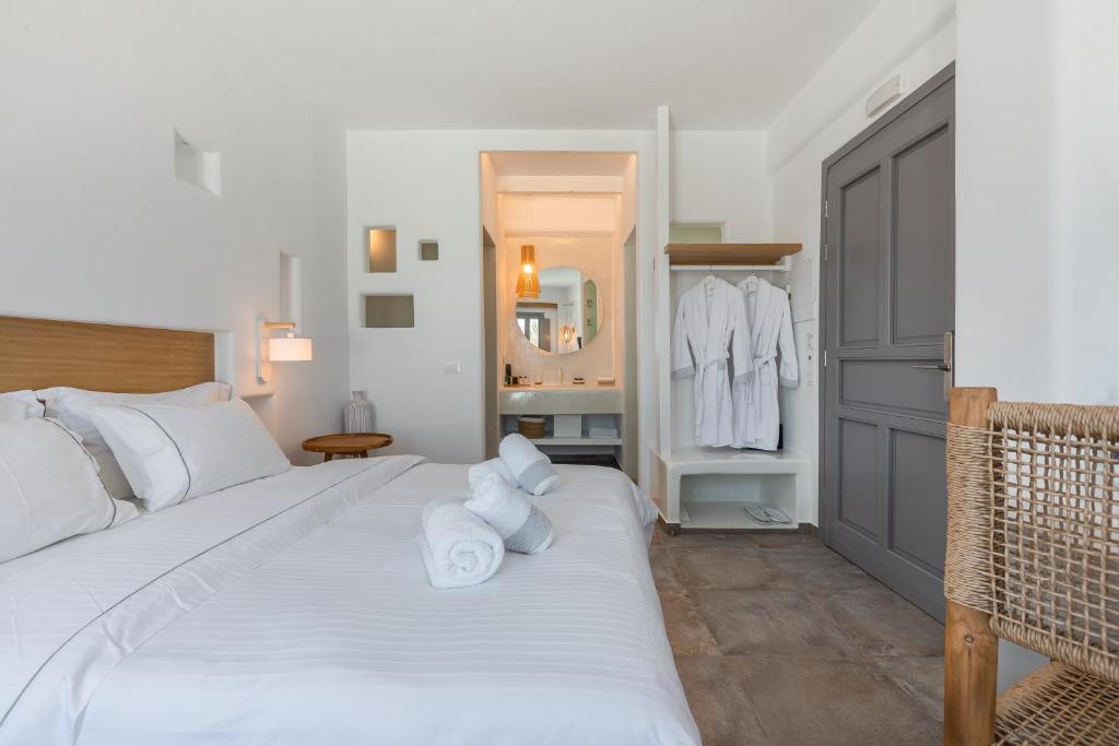 Eternity Suites Santorini photo