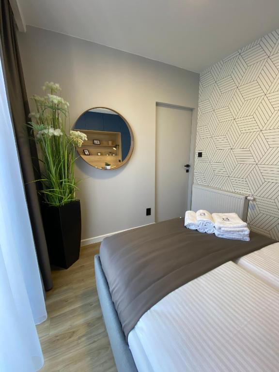 Willa KWADRAT 12 - 6