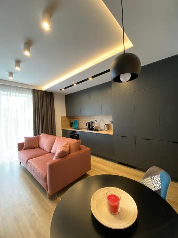 Willa KWADRAT 12 - 4