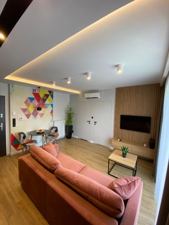 Willa KWADRAT 12 - 3