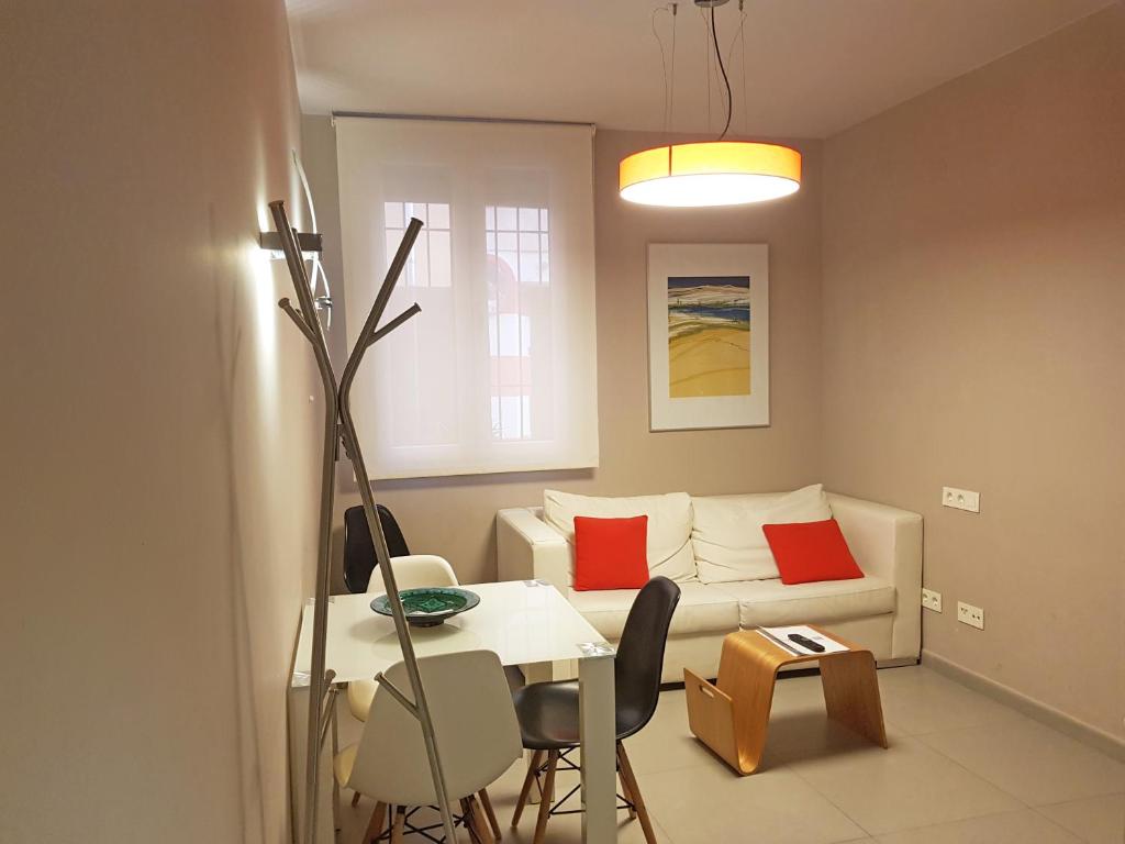 Apartamentos Caballerizas con parking gratuito - 3