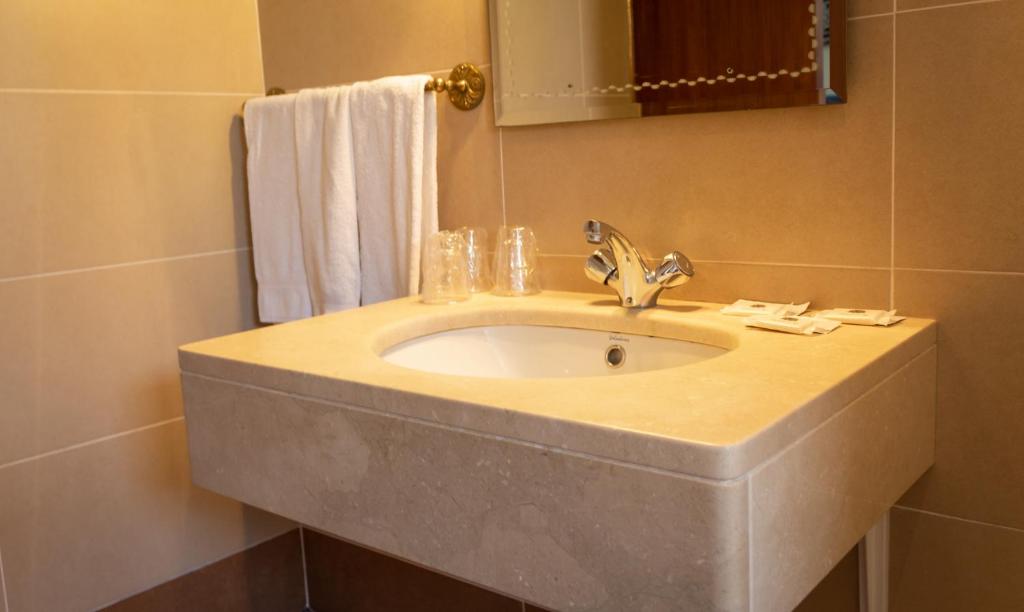 Hotel Santa Cecília - Resim 25