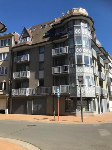 New Line - Housity