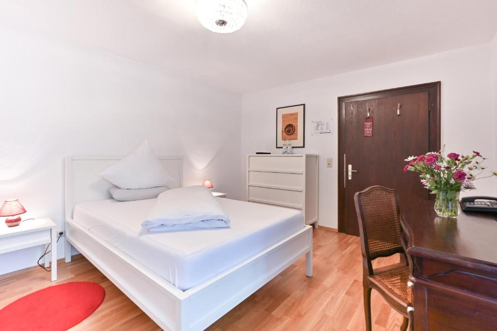 Schloss zu Hopferau - 19