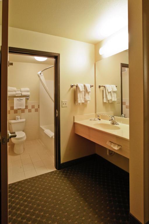 AmericInn by Wyndham Havre - Habitación Con 2 Camas Grandes - No Fumadores